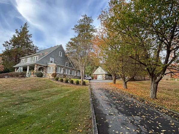 156 Stebbins Rd, Carmel, NY 10512