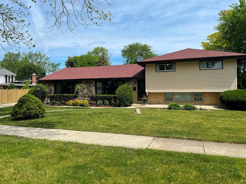 1st image of 370 Florian Dr