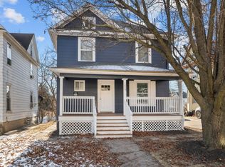 1009 Arlington Ct, Davenport, IA