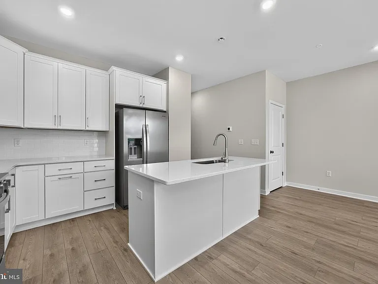 113 Abramo Victor Dr — Photo 11