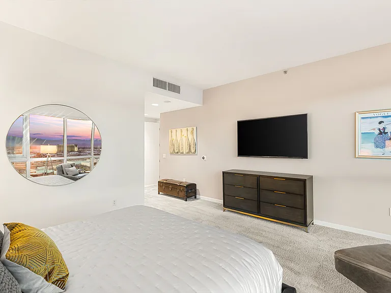 4525 Dean Martin Dr #1906 — Photo 45