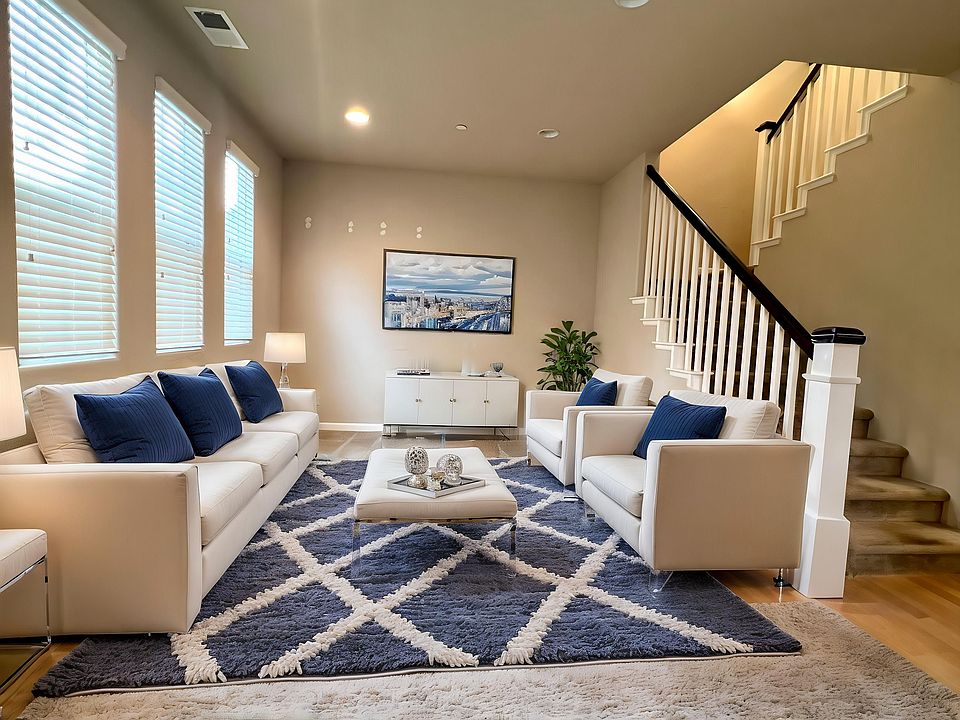 1st image of 533 Aspen Pl