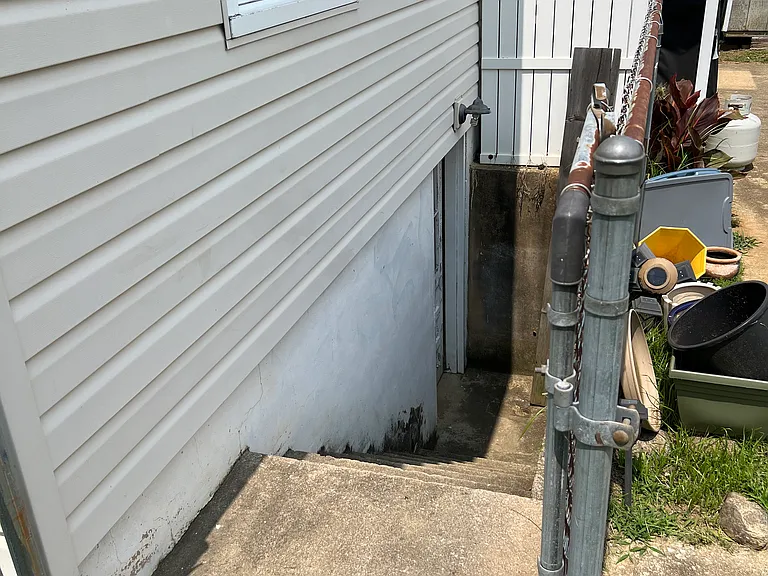 2435 King St NE — Photo 14