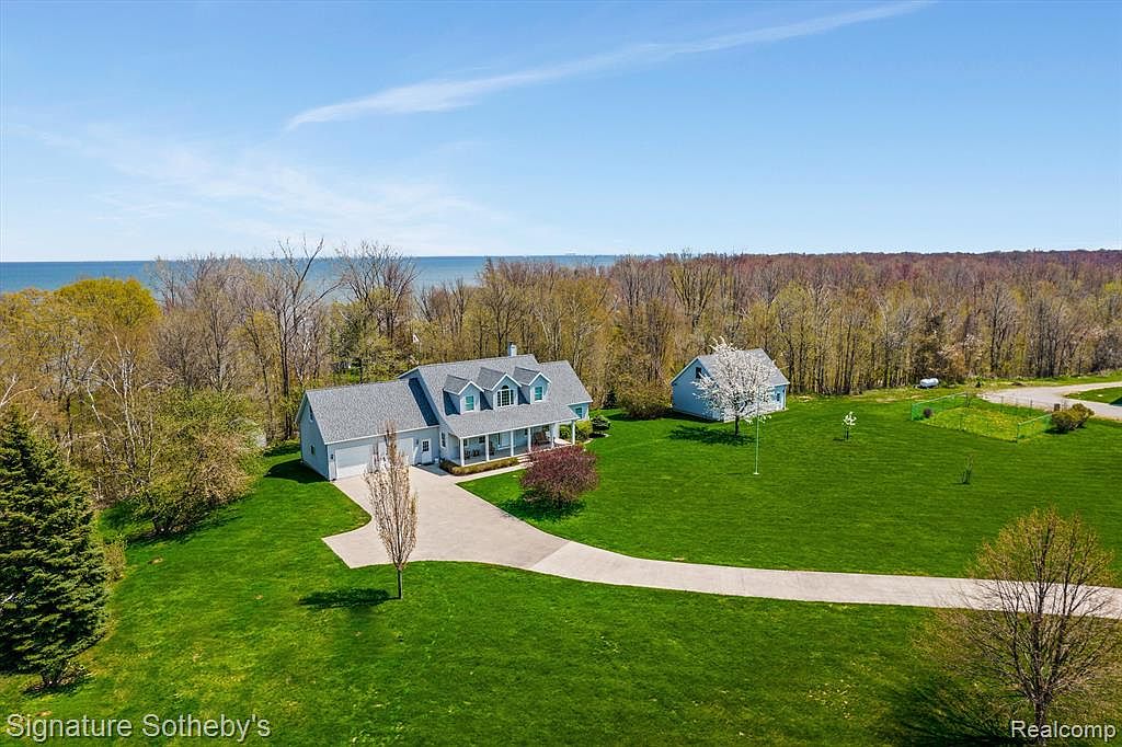 6880 N Lakeshore Rd, Port Hope, MI 48468 MLS 20230075893 Zillow