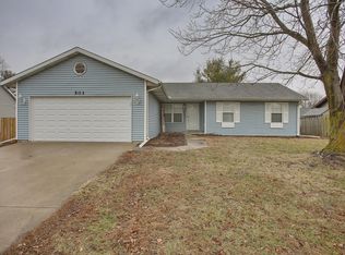 503 Rosewood, Saint Joseph, IL