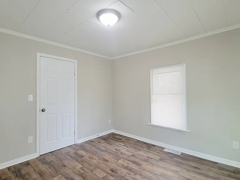 259 Dorothy St — Photo 16