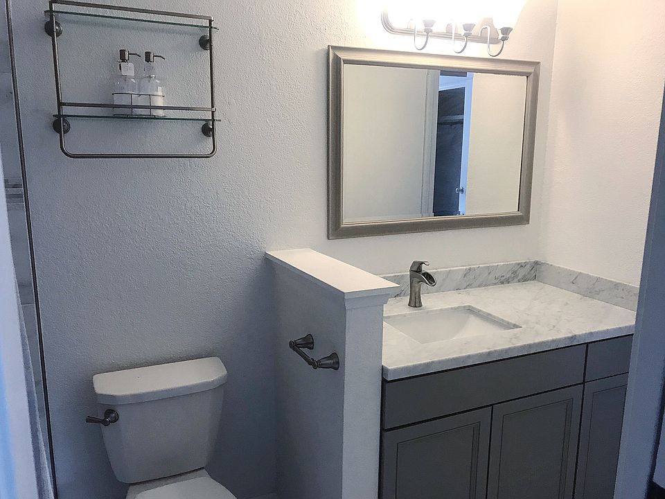 1st image of 12516 NE 117th Pl APT C2