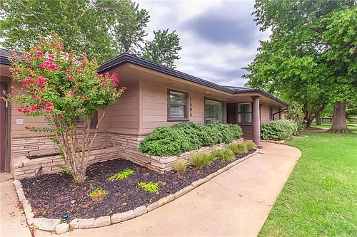 1505 Brighton Ave Photo 1