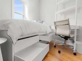 15 Snow Hill St, Boston, MA