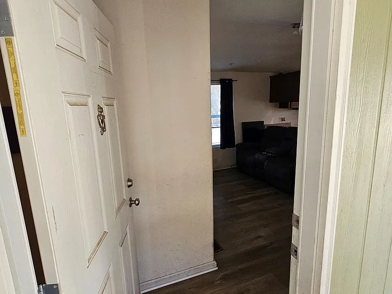 21100 State St #114 — Photo 2