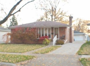 22540 Euclid St, Saint Clair Shores, MI 48082