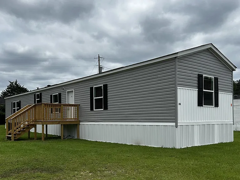 15931 Pine Grove Road Ext W #W — Photo 18