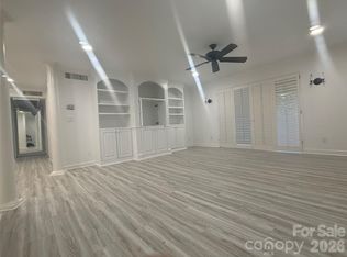 Charlotte House, Charlotte, NC 28207