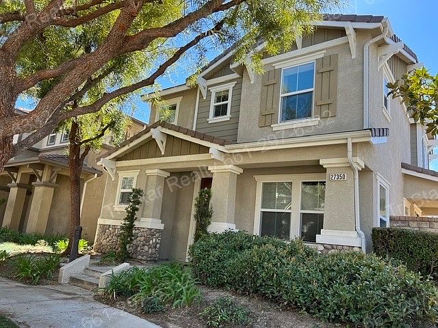 1st image of 27350 Dearborn Dr