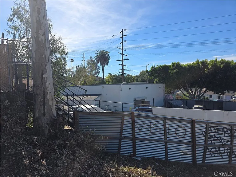 1203 E Cesar E Chavez Ave — Photo 24