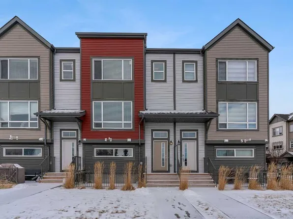 113 N Copperstone Park SE, Calgary, AB T2Z 5E3