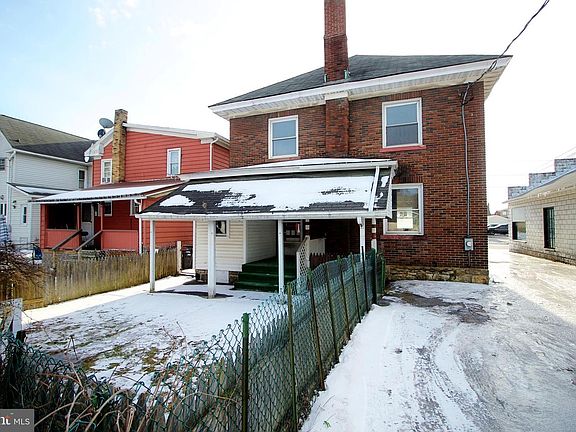 3rd image of 316 N Centre St