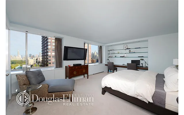 Sold by Douglas Elliman | media 4