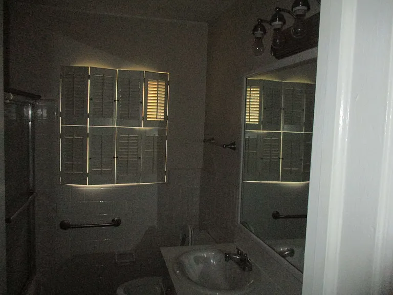 1020 Edgewater Dr — Photo 8