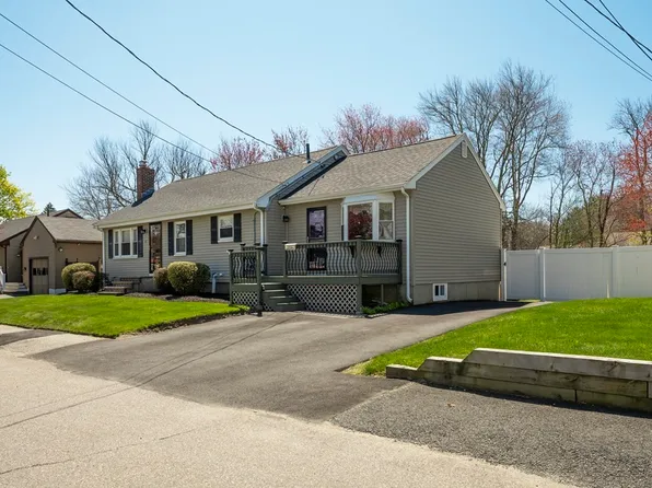 51 Cherry Ln, Weymouth, MA 02190