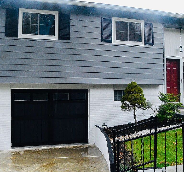 2nd image of 1424 Brook Ave