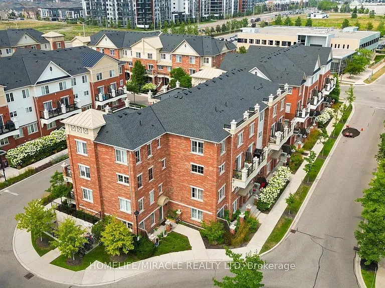 2476 Post Rd #3 — Photo 2