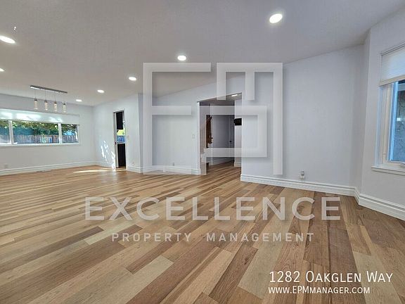 4th image of 1282 Oakglen Way