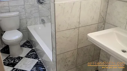 Rented by aptsandlofts.com