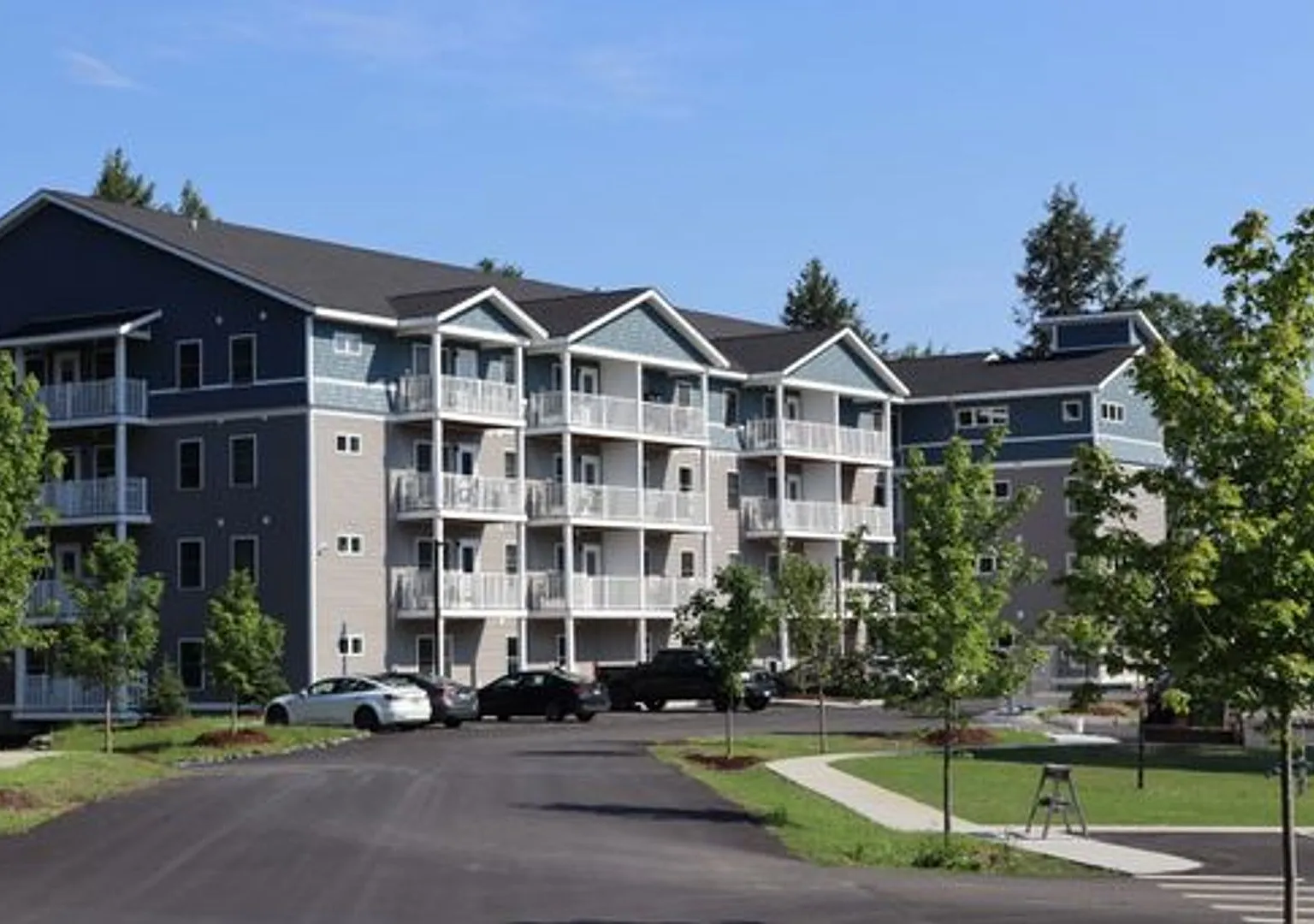 4 Gordon Lane — Photo 1