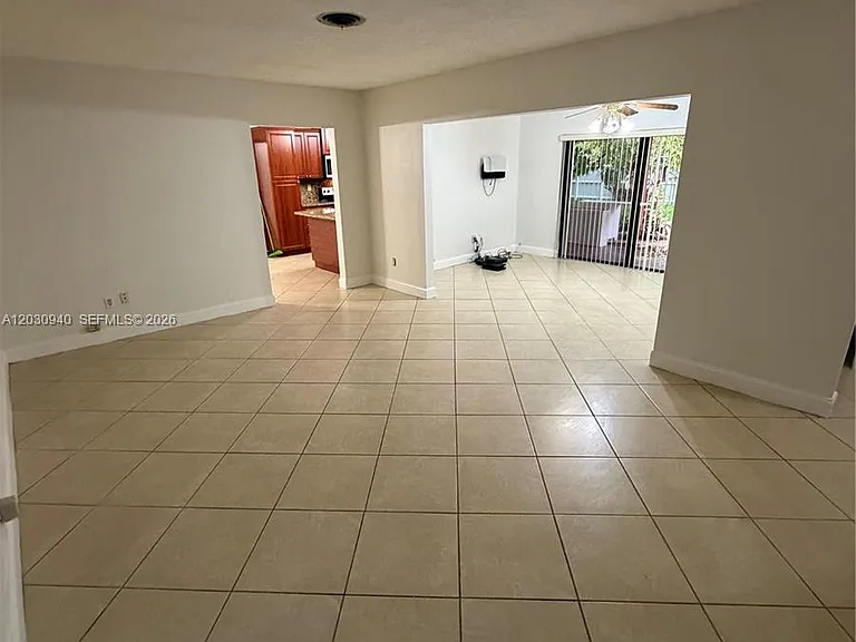 3541 SW 125th Ct — Photo 6