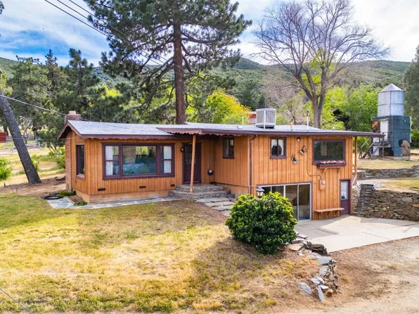 40145 98th St W, Palmdale, CA 93551