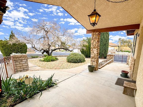 3rd image of 441 Cheyenne Cir