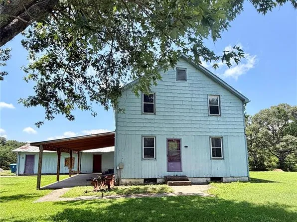 407 S Mulberry St, Highland, IL 62249