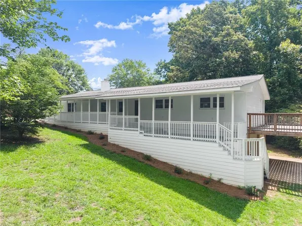 5198 Holly Springs Rd, Pendergrass, GA 30567