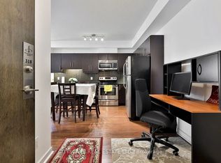33 Bay St #318-C01, Toronto, ON M5J 2Z3