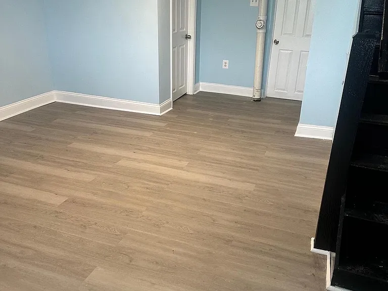 4240 Sheffield Ave — Photo 12