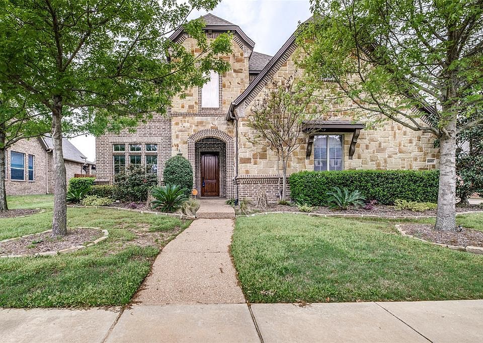 1st image of 8105 Canyon Oak Dr