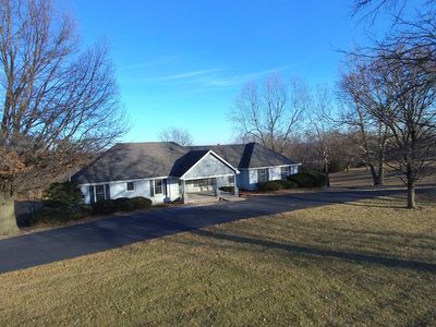 12811 Lakeland Dr, Country Club, MO, 64506