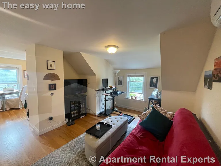 33 Belmont St #2 — Photo 2