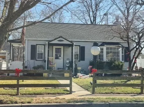 438 Hudson Blvd, Avenel, NJ 07001