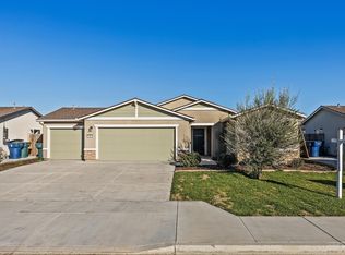 584 Shadow Creek Court, Tulare, CA 93274