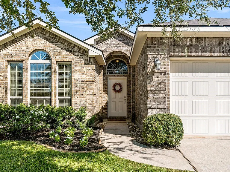 25315 Saddlebrook Ranch Dr — Photo 34