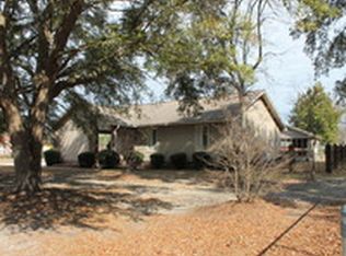 202 Taylor Rd, Alma, GA 31510