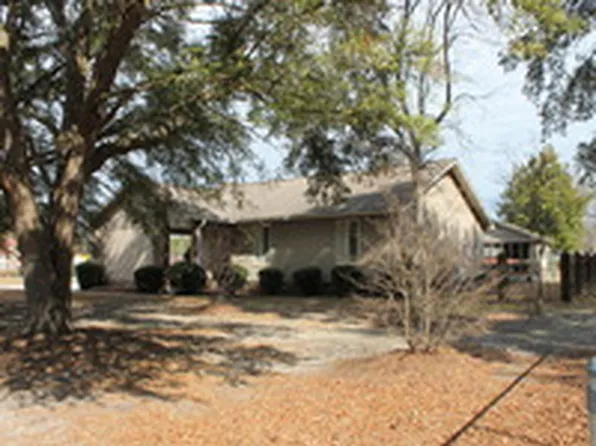 202 Taylor Rd, Alma, GA 31510