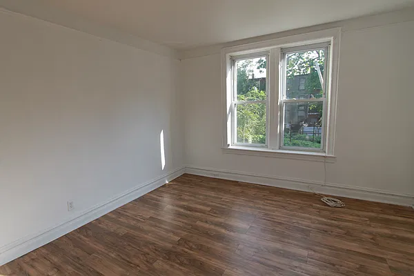 Rented by H.P. Greenfield Real Estate | media 10