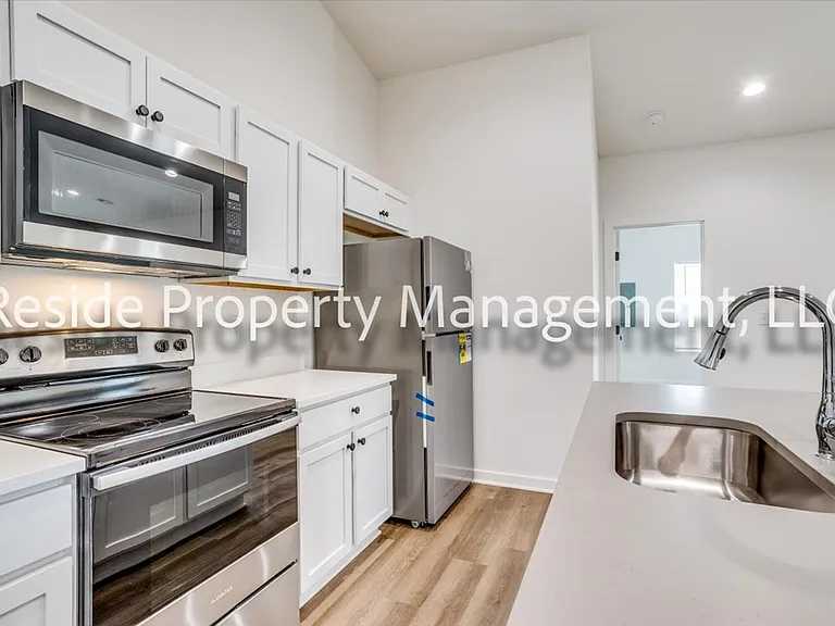 2142 N Melody Ct — Photo 10