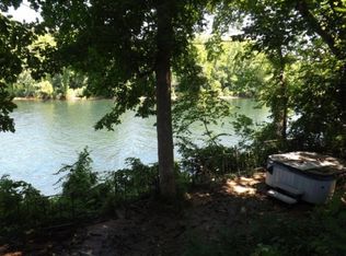 1558 Acacia Club Rd, Hollister, MO 65672