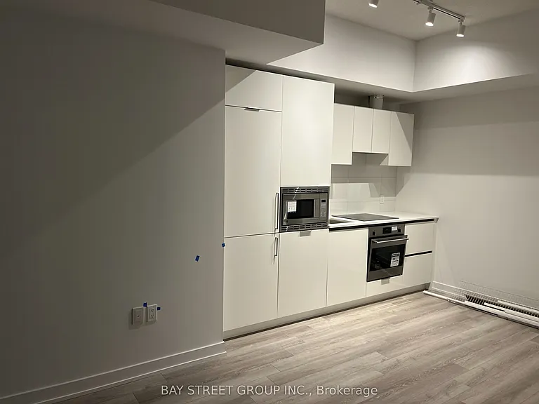 121 Saint Patrick St #1111 — Photo 10