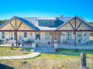 200 Leigh Cir, Mountain Home, TX 78058