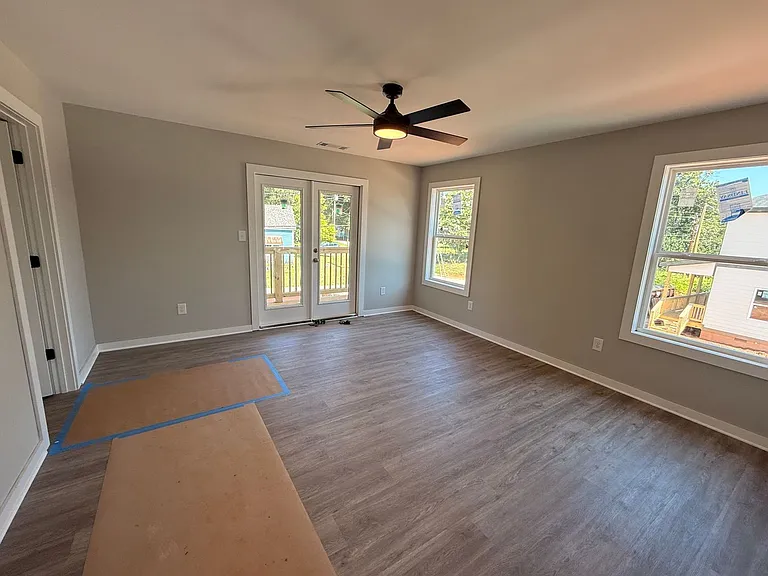 815 Whitehall Rd — Photo 9